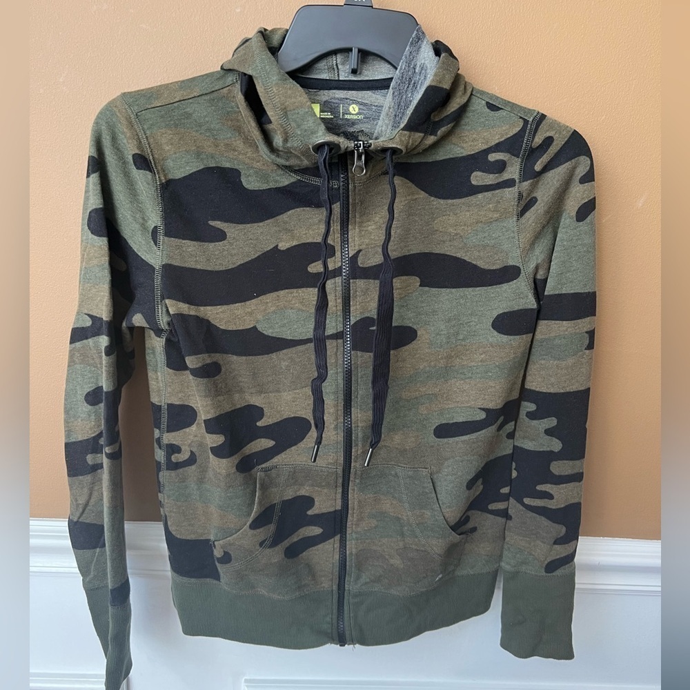 Xersion Women’s Camouflage Full Zip-Up Hoodie Size Small